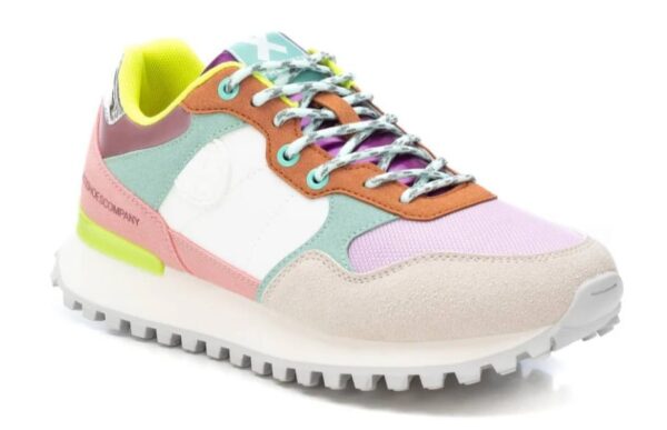 Calzado de mujer casual multicolor Blanco, Marrón, Rosa, Fucsia.