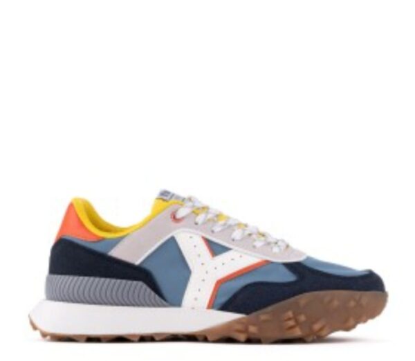 Zapatilla casual multicolor.